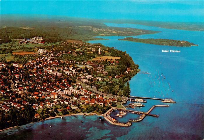 Staad Konstanz Fliegeraufnahme mit Faehrhafen und Insel Mainau