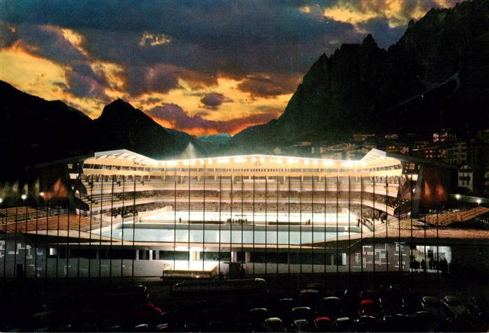 Cortina d Ampezzo IT Stadio Olimpico del Ghiaccio notturno
