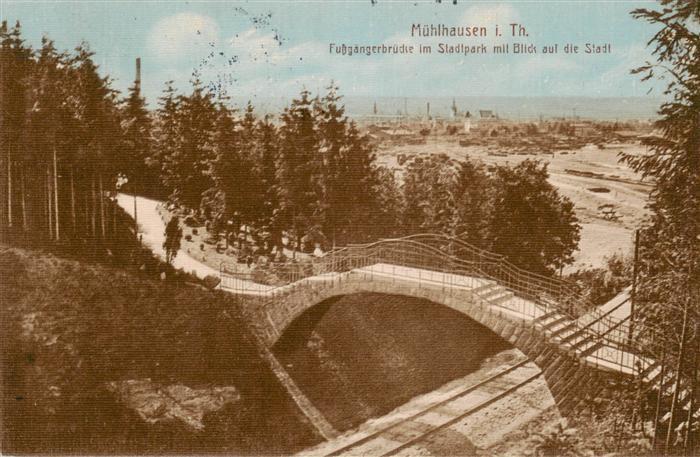 Muehlhausen  Thueringen Fussgaengerbruecke im Stadtpark