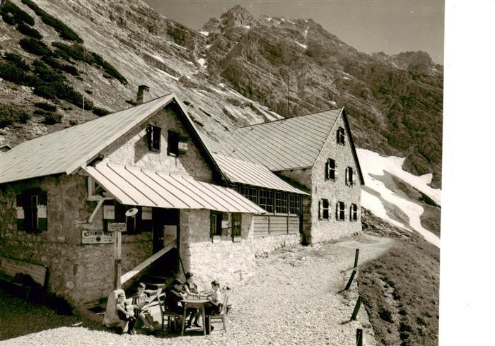 Bettelwurfhuette 2250m Hall Tirol AT Panorama