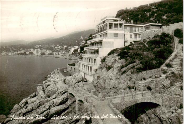 ALAssIO Savona Liguria IT La scogliera del Porto