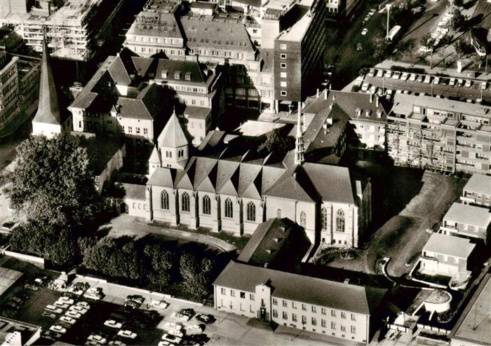 Essen  Ruhr Muenster Kathedrale Fliegeraufnahme