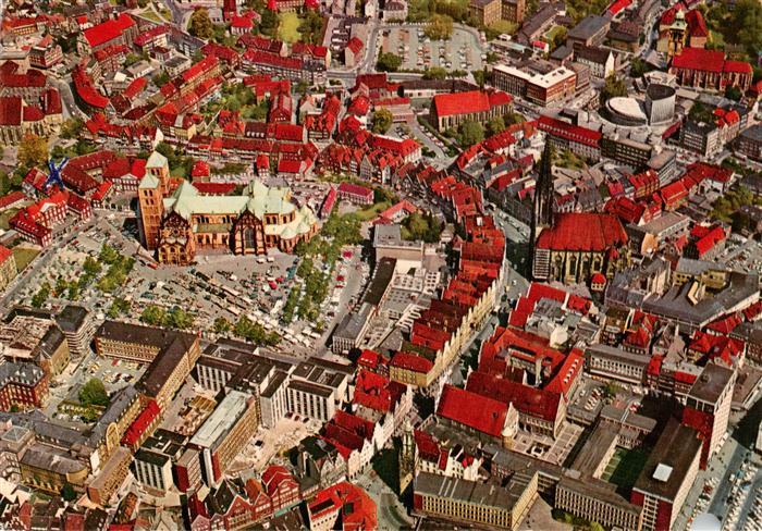 Muenster Westfalen Fliegeraufnahme mit Dom Lambertikirche und Prinzipalmarkt