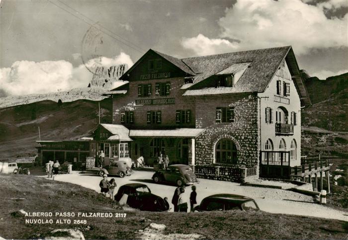 Falzaregopass Passo Falzarego 2117m IT Albergo Passo Falzarego