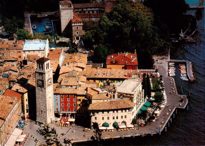 Riva  del Garda IT Fliegeraufnahme