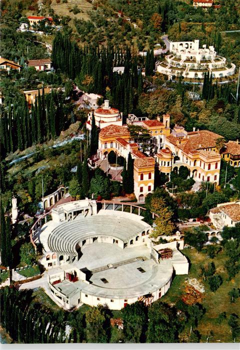 Gardone Riviera di Garda IT Fliegeraufnahme