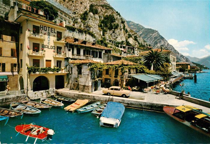Limone sul Garda IT Ortspartie Bootshafen