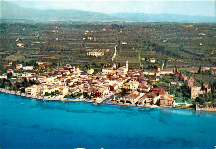Lazise Lago di Garda IT Fliegeraufnahme