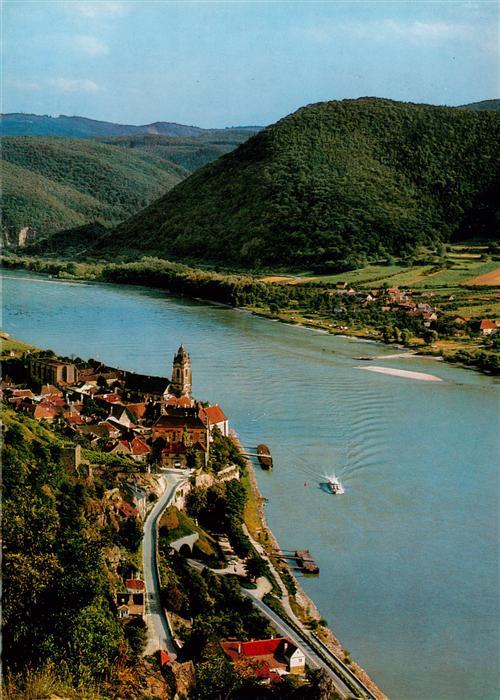 Duernstein Wachau AT Fliegeraufnahme mit Wallfahrtskirche