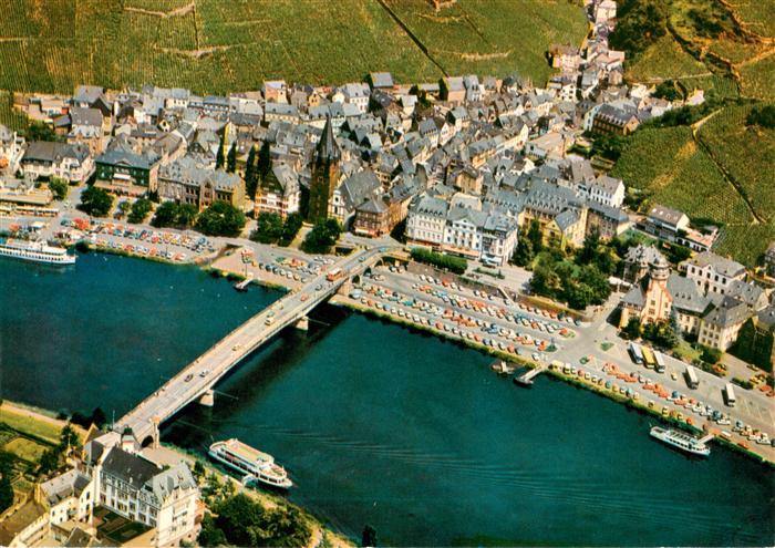 Bernkastel-Kues Berncastel Moselpartie Fliegeraufnahme
