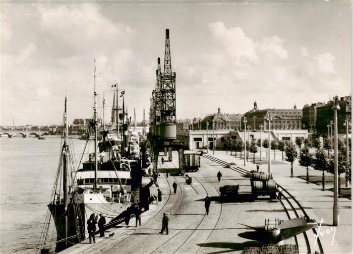 Bordeaux 33 Le Port quai Louis XVIII