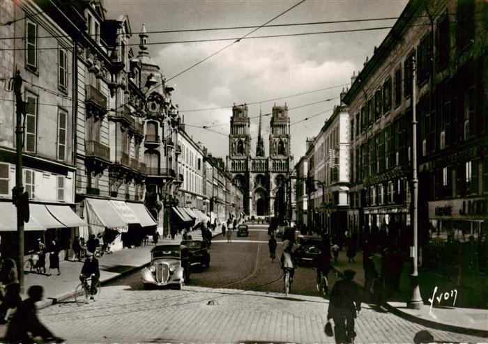 Orleans 45 Loiret Rue Jeanne d’Arc et la Cathedrale Ste Croix
