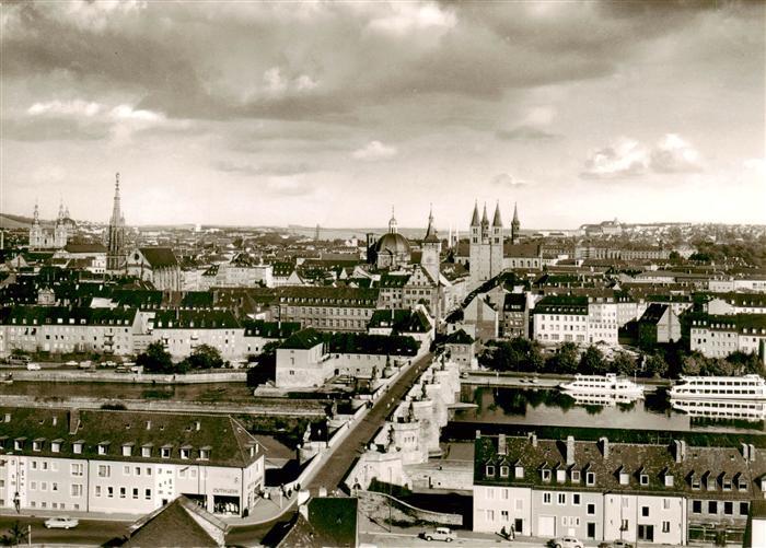 Wuerzburg Bayern Blick von der Festung Marienberg
