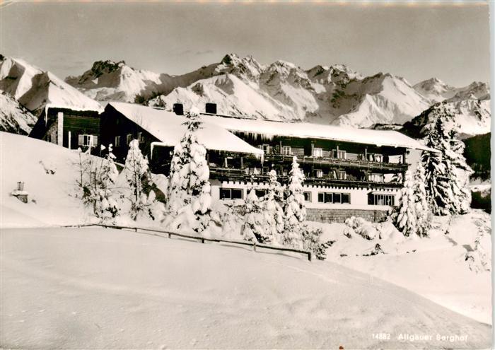 Sonthofen Oberallgaeu Allgaeuer Berghof mit Alpe Eck