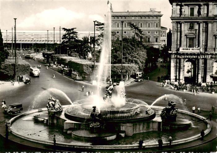 Roma  Rom IT Piazza Esedra Wasserspiele
