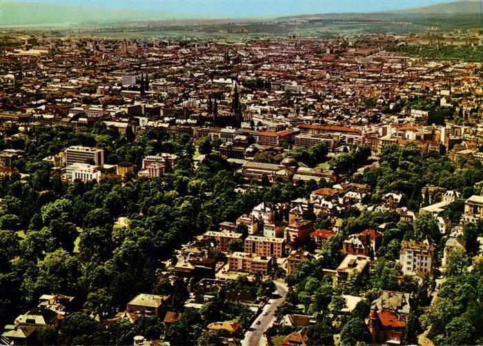 Wiesbaden Stadtansicht mit Kurgarten Kurhaus Marktkirche