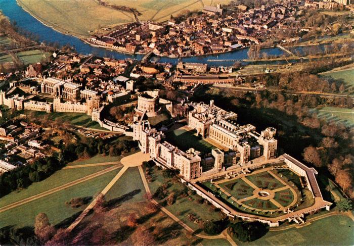 Windsor  Castle London UK Fliegeraufnahme