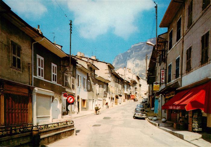 Montmelian 73 Dans le vieux quartier la rue principal