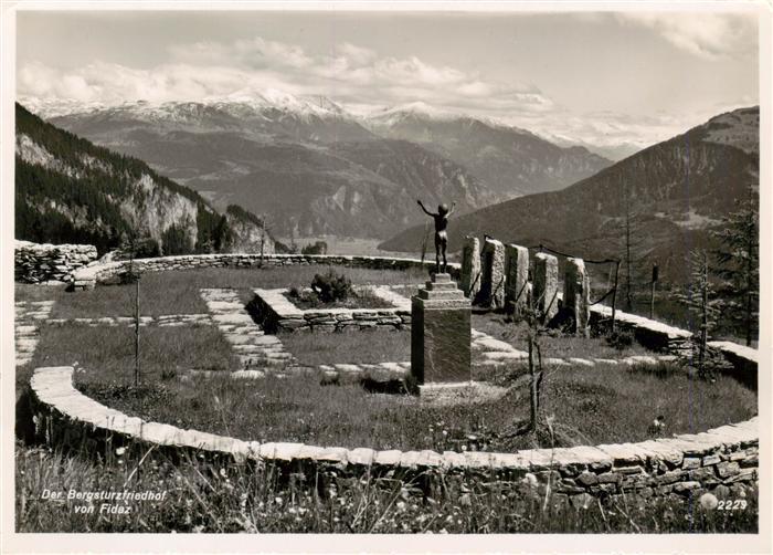 Fidaz GR Bergsturzfriedhof von Fidaz