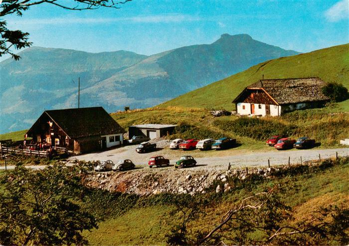 St Koloman Enzianhuette am Trattberg