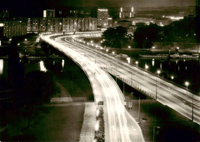 Dresden Elbe Dr Rudolf Friedrichs Bruecke zur Leningraer Strasse Blick vom Hochh