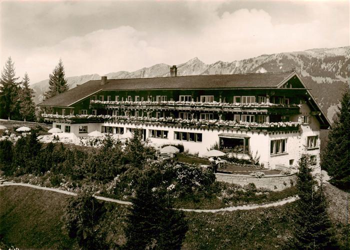 Sonthofen  Oberallgaeu Allgaeuer Berghof mit Alpe Eck