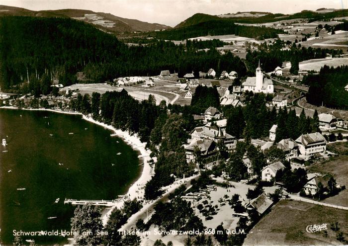 TITISEE Schwarzwald BW Schwarzwald Hotel am See Fliegeraufnahme