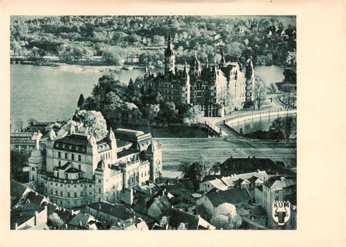 Schwerin Mecklenburg Blick auf das Schloss Landeshauptstadt Kunstdruckkarte