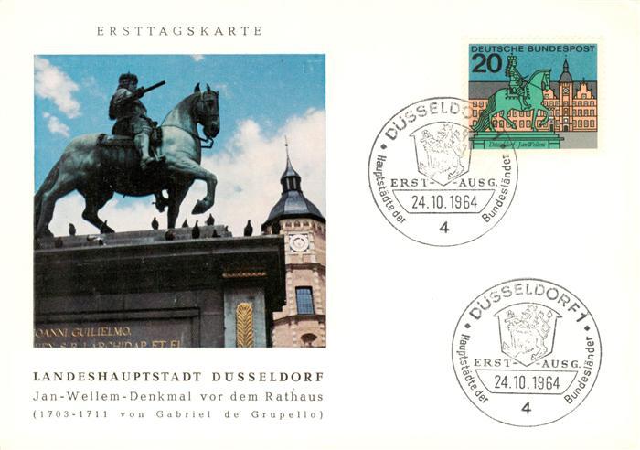 DuessELDORF  CITY Jan Wellem Denkmal vor dem Rathaus