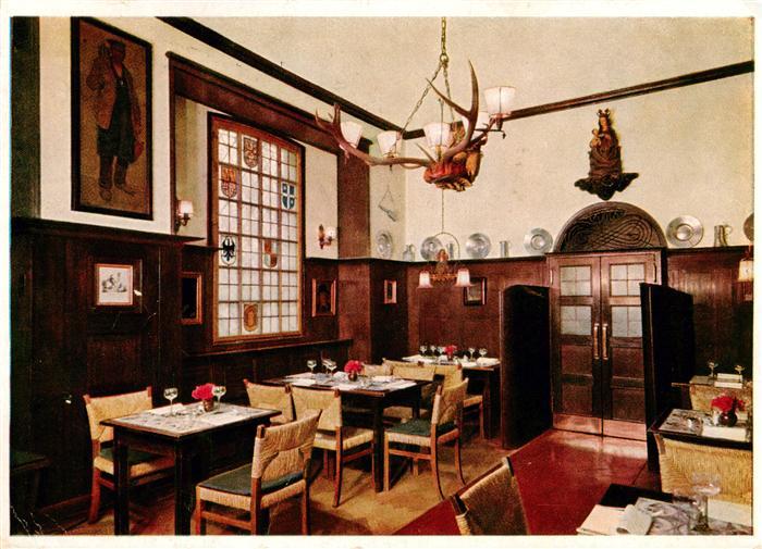 Muenchen Bayern Schwarzwaelders Naturweinhaus Gastraum