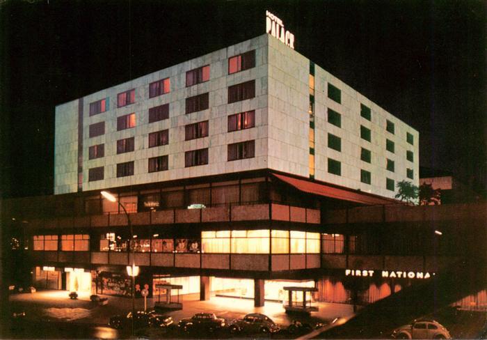 BERLIN  CITY Hotel Palace Nachtaufnahme