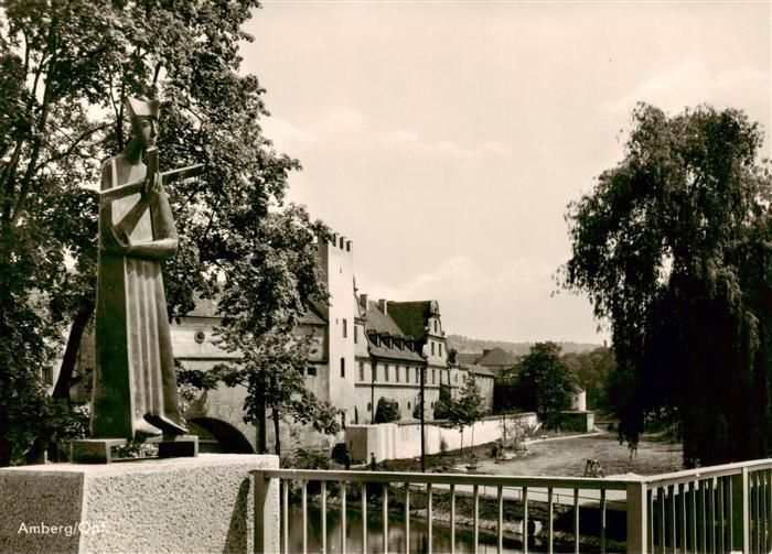 Amberg Oberpfalz Statue am Stauwehr