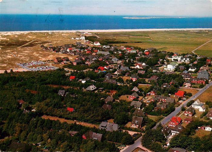 Norddorf Amrum im Hintergrund Insel Sylt