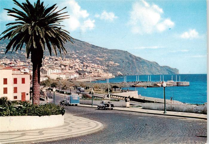 Funchal Madeira PT Vista Leste Uferstrasse Kuestenpanorama