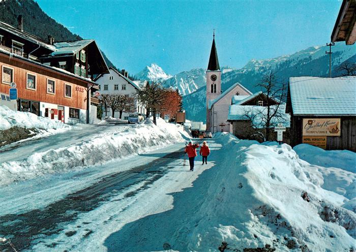 Gaschurn Vorarlberg Ortspartie mit Kirche