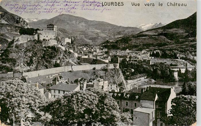 Lourdes 65 Vue vers le Chateau