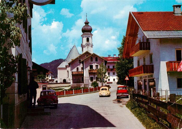 Achenkirch Tirol AT Ortspartie mit Kirche