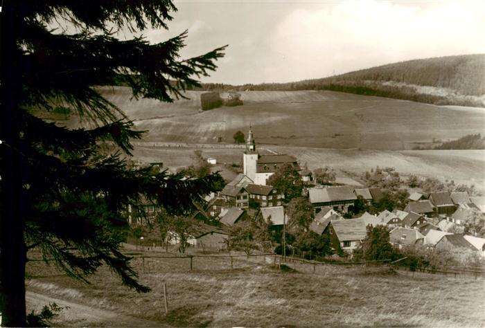 Meura Ortsansicht mit Kirche Sommerfrische
