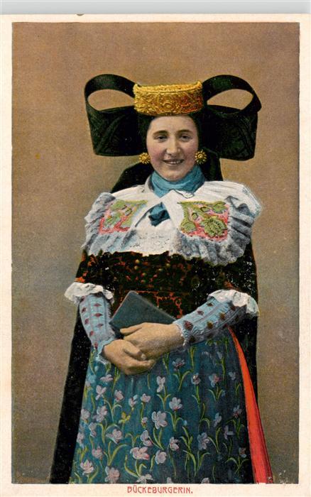 Bueckeburg Bueckeburgerin in Volkstracht