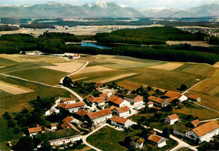 Grossbergham Obing Fliegeraufnahme mit Pension Griessee