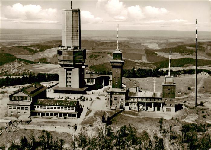 Grosser Feldberg Taunus Fliegeraufnahme mit Fernseh UKW und Fernmeldeturm