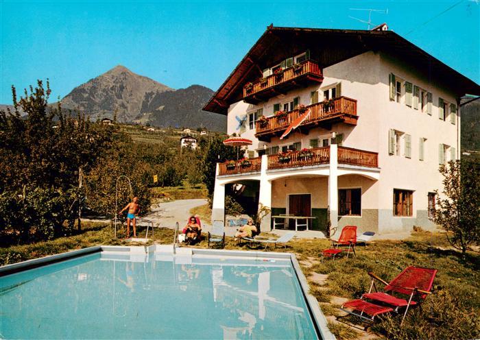 Dorf-Tirol Suedtirol IT Pension Schweigkoefler Pool