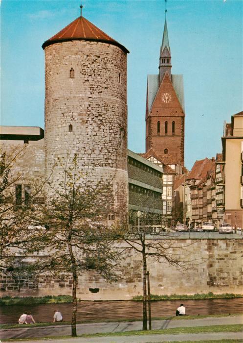 Hannover Beginenturm mit Turm der Marktkirche