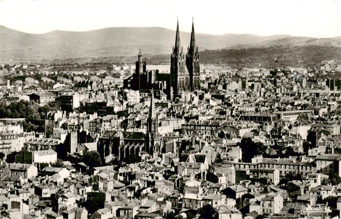 Clermont 63-Ferrand Auvergne Capitale de l’Auvergne Vue generale aerienne