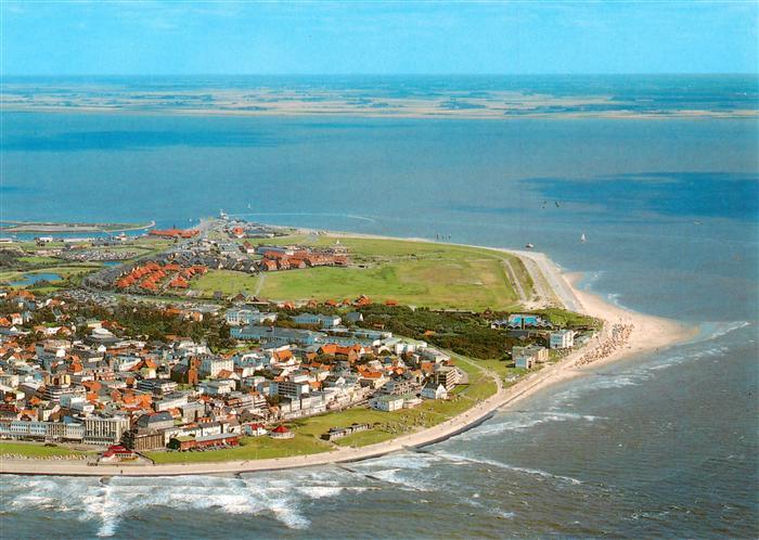 Norderney Nordseebad Fliegeraufnahme mit Zentrum Promenade und Westbad