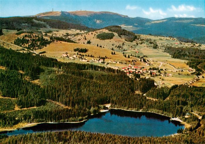 Altglashuetten Fliegeraufnahme mit Windgfaellweiher Baerenta und Feldbergmassiv