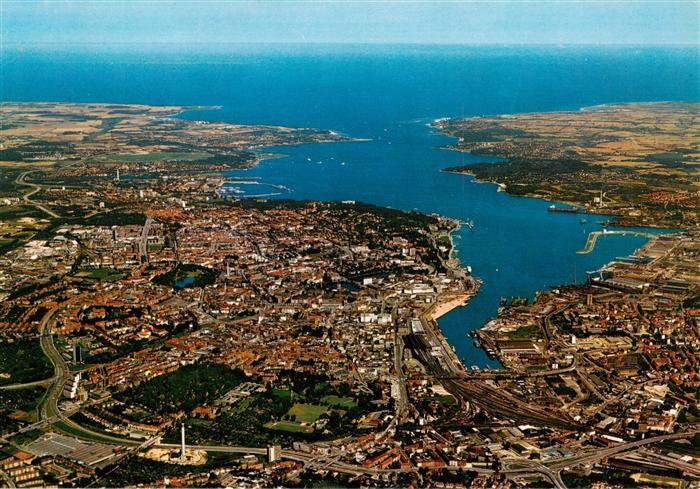 Kiel Stadt und Foerde Fliegeraufnahme