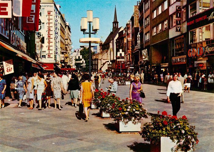 Koeln Rhein Schildergasse Fussgaengerzone Stadtzentrum