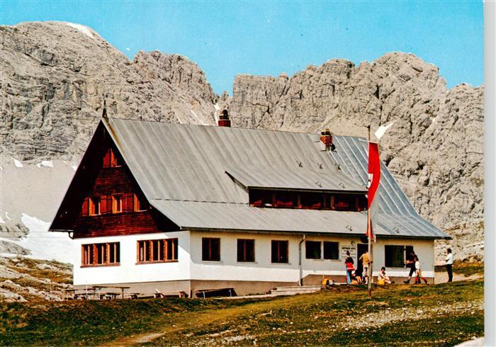 Goeppingerhuette 2245m Lech Vorarlberg AT mit Bratschenwand