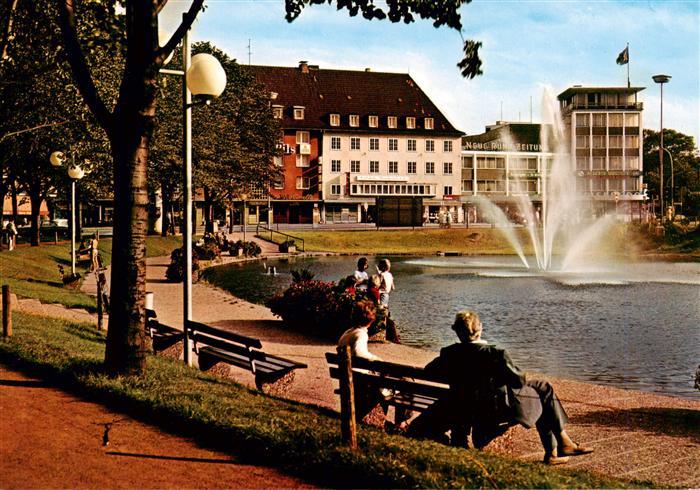 Moers Moers Koenigsee mit Blick auf kgl Hof